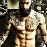 Holiday Gym Princesa - Hombre con tatoo